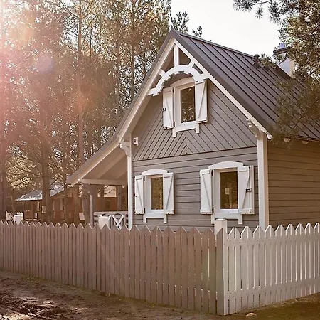 Holiday home Lesna Osada Na Kaszubach - Drewniane Na Wynajem *